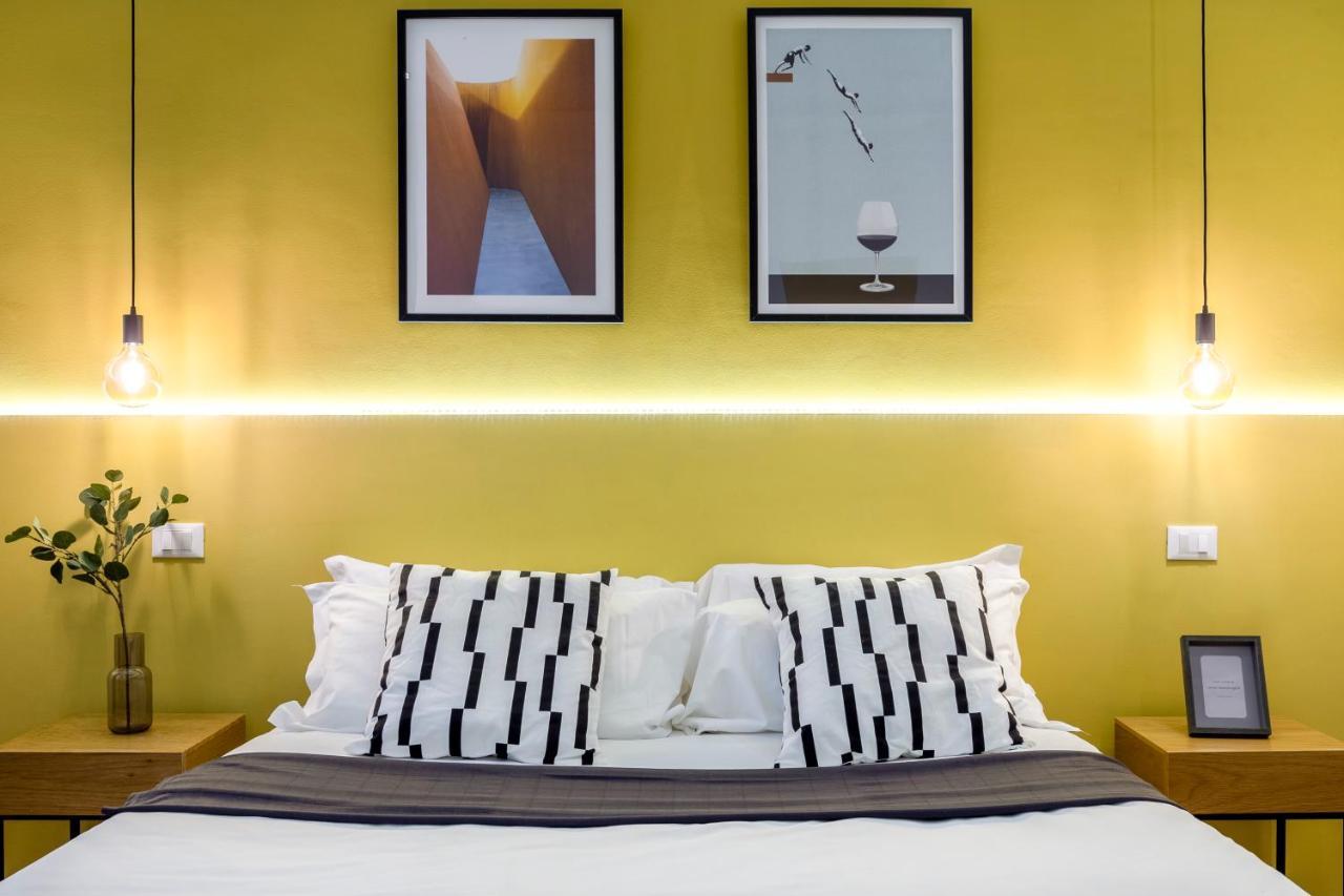Elegante Appartamento Vicino Alla Stazione - Gold Триест Екстериор снимка
